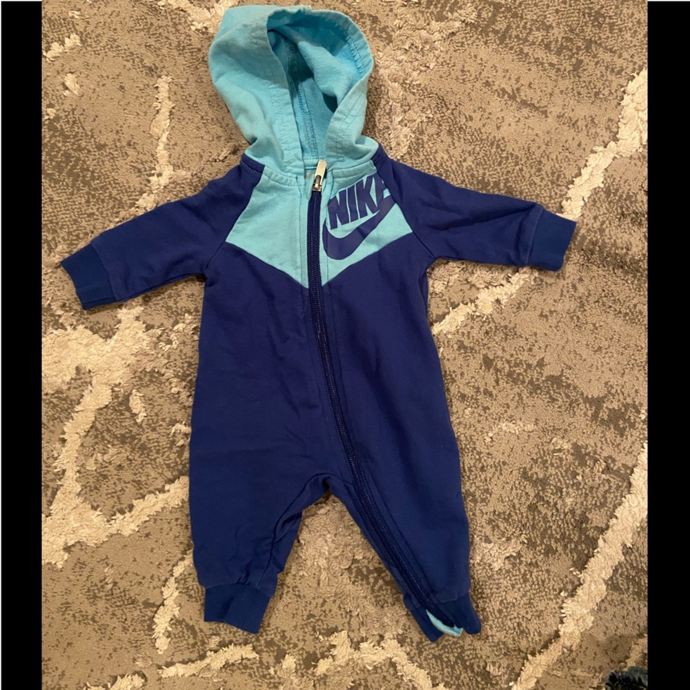 Nike one piece - full zip - newborn Like New!